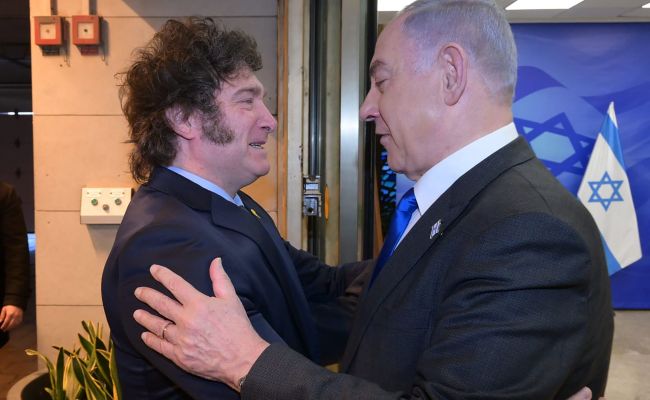 Great friend: Netanyahu received Miley in Jerusalem