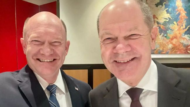 Scholz, who visited the USA, found his double in Washington