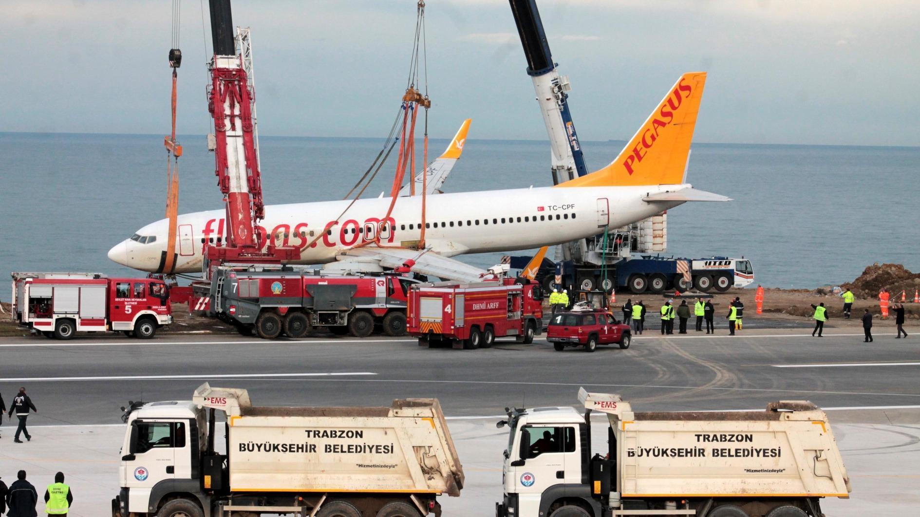 I piloti si accusano a vicenda nel processo per l'incidente aereo di Trabzon