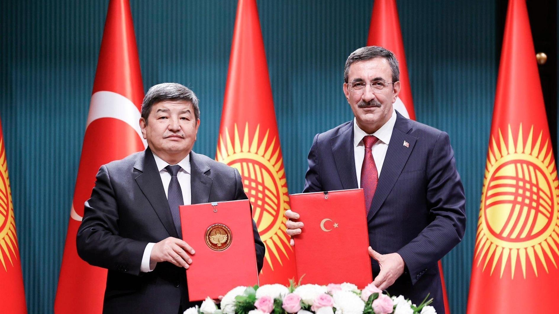La Turchia e il Kirghizistan firmano il protocollo della Commissione economica congiunta