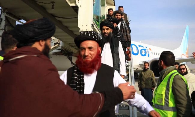 Two Guantanamo Bay prisoners returned to Kabul