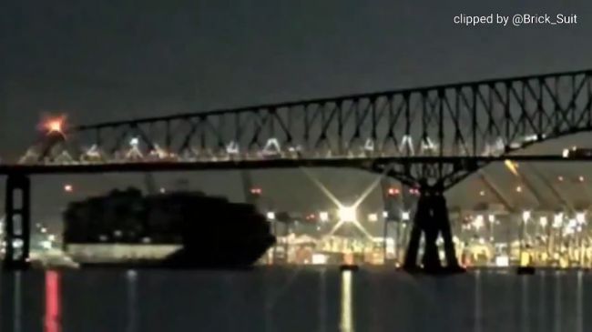 Katastroffilm: Obamas öron såg också bakom kollapsen av bron i Baltimore