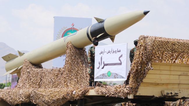 Jemens houthier säger att den brittiska flottan inte kan skjuta ner sina missiler