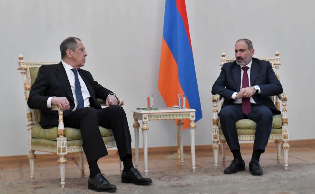 Der Kreis hat sich geschlossen, Armenien wurde zum „Ausgang“ gebracht: Lawrow erinnerte Paschinjan an die Vergangenheit