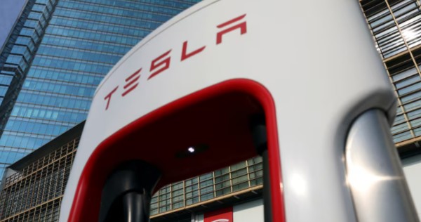 Tesla снижает цены в Китае, Германии и по всему миру после снижения цен в США